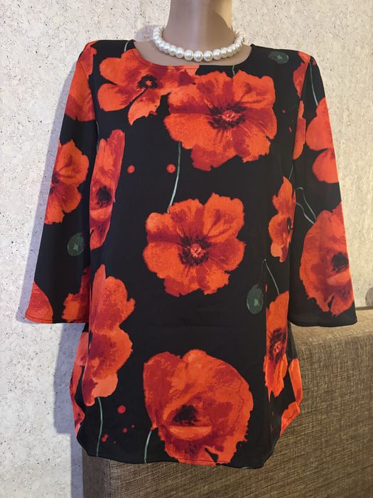 Яскраві нарядні блузи розмірів 54-56