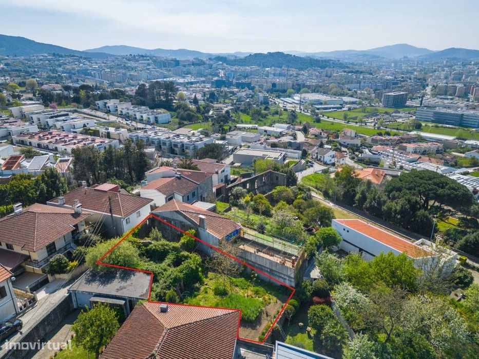 Terreno em Nogueiró para construção de Moradia
