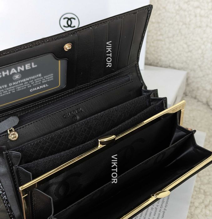 Кожаный красивый женский кошелек. Классический. Шкіряний гаманець