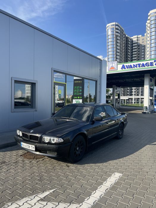 Продам BMW 735І E38