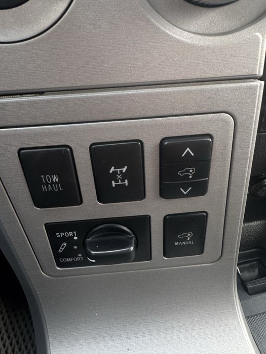 Toyota sequoia platinum