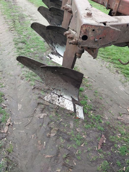 Продається плуг плм5