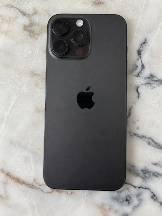iPhone 16 Pro Max 256GB Titânio Preto – Caixa e carregador