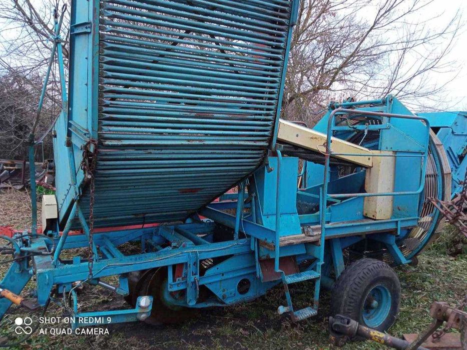 Картоплезбиральний комбайн Anna Z644