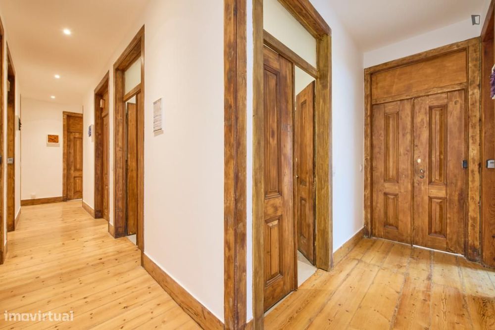 Quarto - localizado em Avenida da Liberdade Lisbon