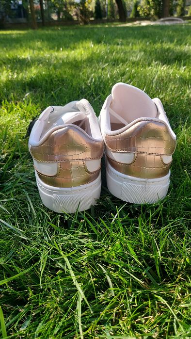 Кеди Boohoo, нові. Розмір 37, але маломірять, по факту-35,5-36,5, замі
