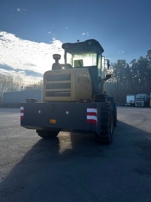 Фронтальний навантажувач Lonking CDM936N