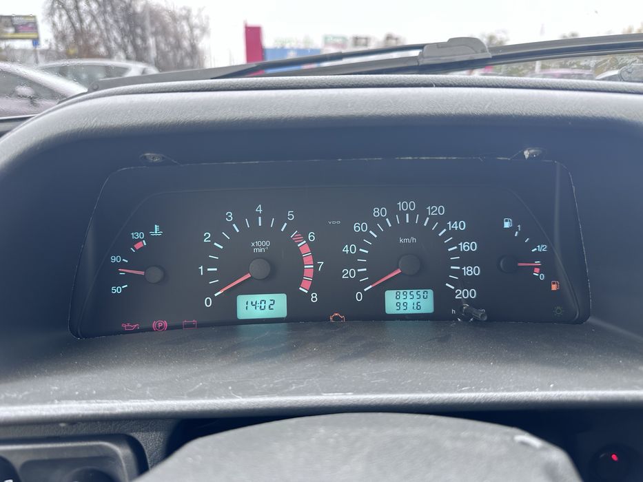 Продам ВАЗ 2114 сірого кольору.