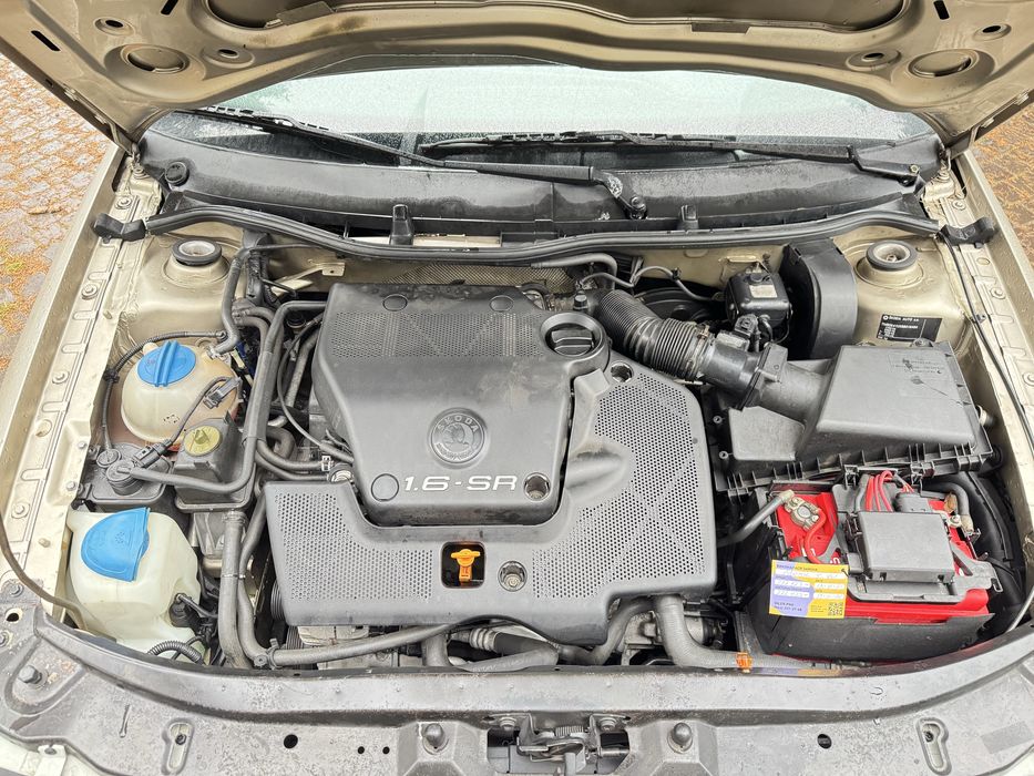 Skoda Oktavia Tour 1.6 AKL