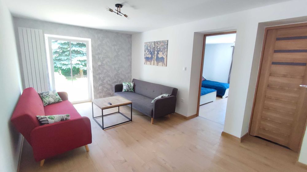 Dom dla max 20 osób. Balia z jacuzzi, sauna, bilard, tenis stołowy