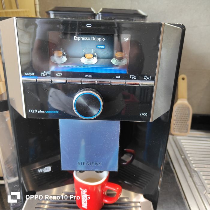 Máquina de café Siemens eq9 Conect plus wifi