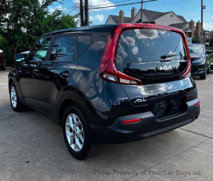 2022   Kia  Soul