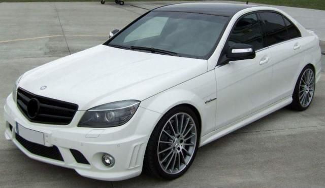 Body Kit Mercedes C W204 (2007 a 2011) Look C63 AMG