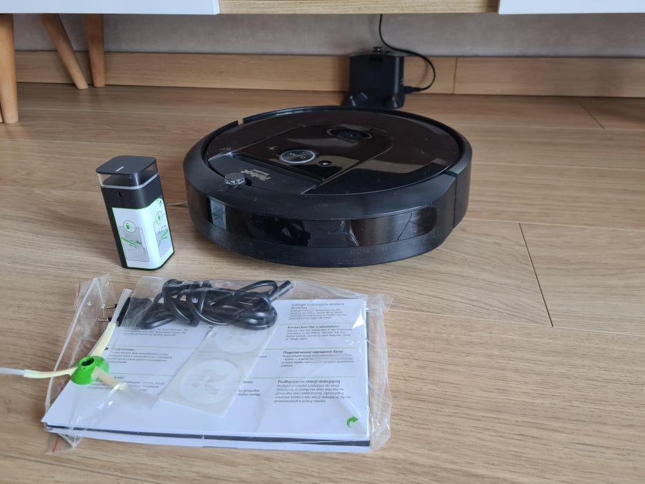 iRobot Roomba i7