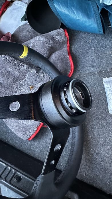 Volante uni + adaptador e36 fase 1 + quick release