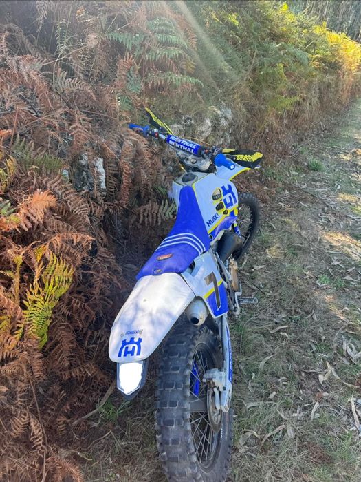 Husqvarna WR 125 11kw matriculada carta A1