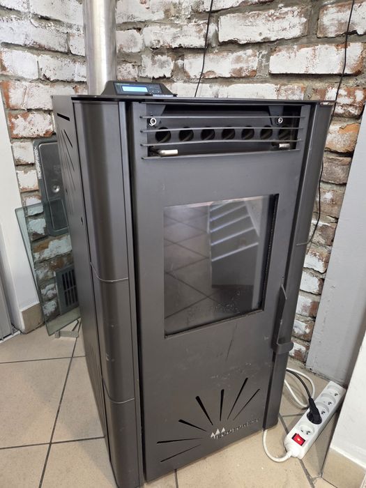 Piec Piecyk Kominek Hiszpański Na Pellet 7kW Z Dmuchawą Nowa Rozpalark