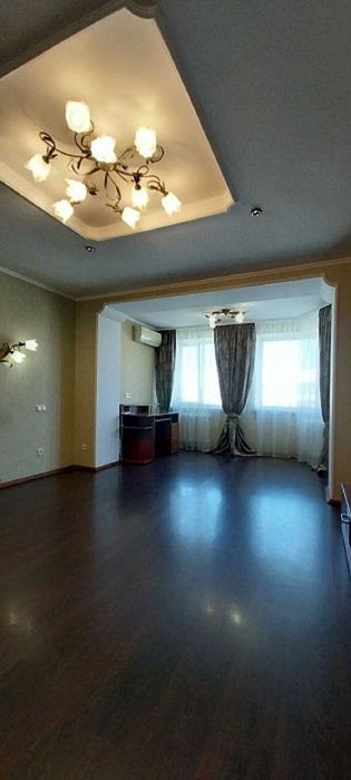 Продам квартиру на ул. Высоцкого — с ремонтом, мебелью и техникой.