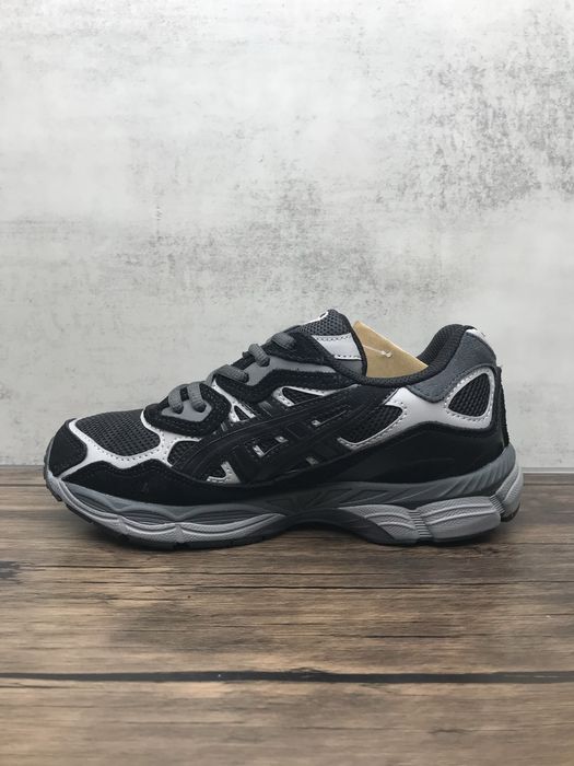 Asics GEL NYC ALL BLACK