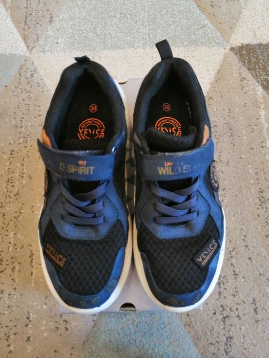 Adidasy chłopięce na rzep 38.