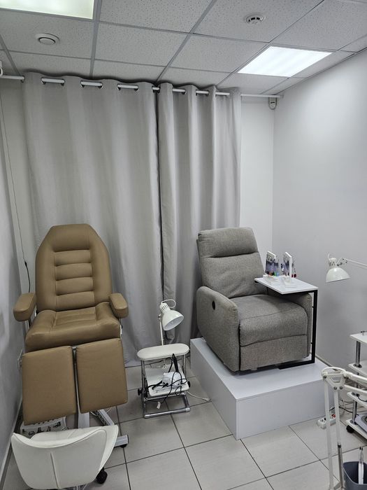 Оренда масажн кабін,  місця манікюр педикюр бровіст лашмейкер. Позняки