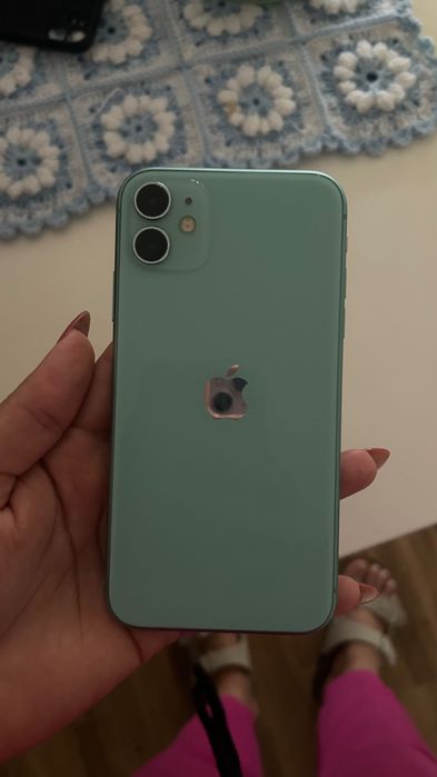 iPhone 11 64g Apple