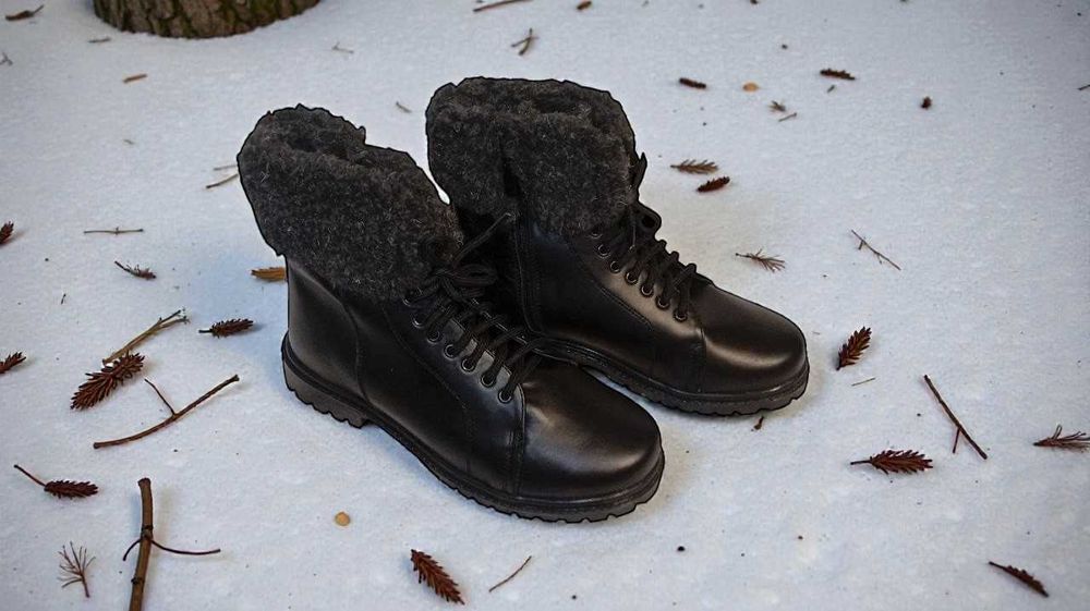 Детские новые зимние ботинки 38р. - длинна по стельке 24.5 см.