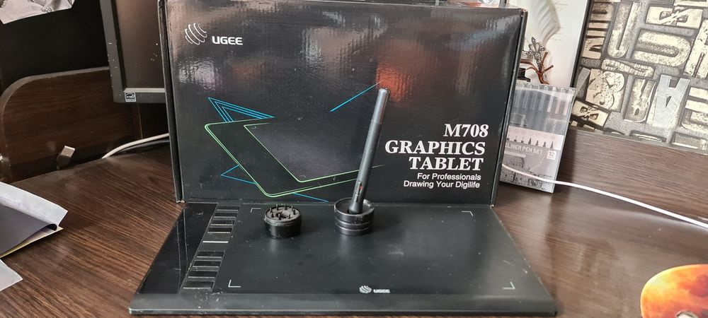 Продам графический планшет m708 ugee
