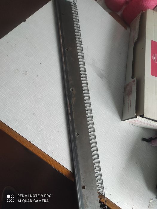 Гребні до в'язальної машини. Розпошивальна машина.