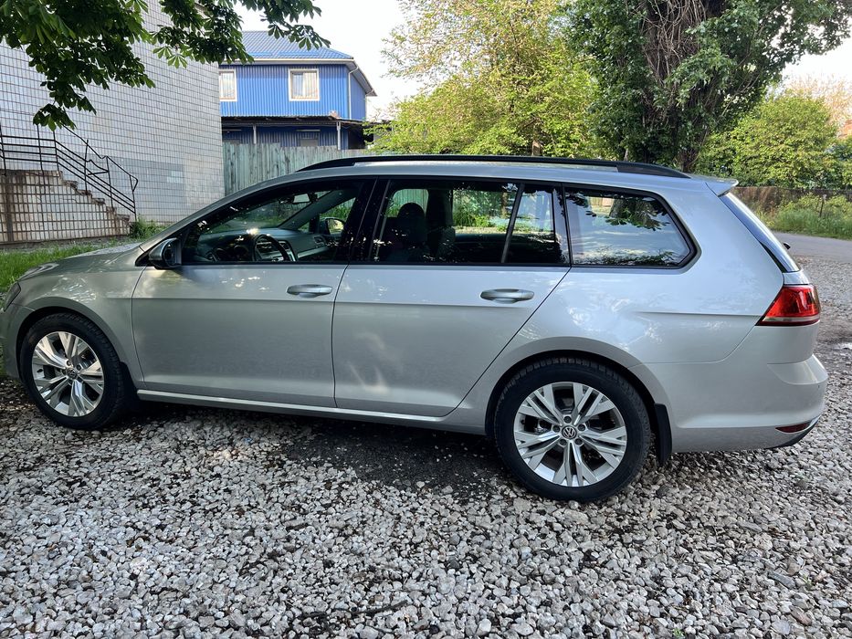 Продам Фольксваген гольф 7 1,4 tsi