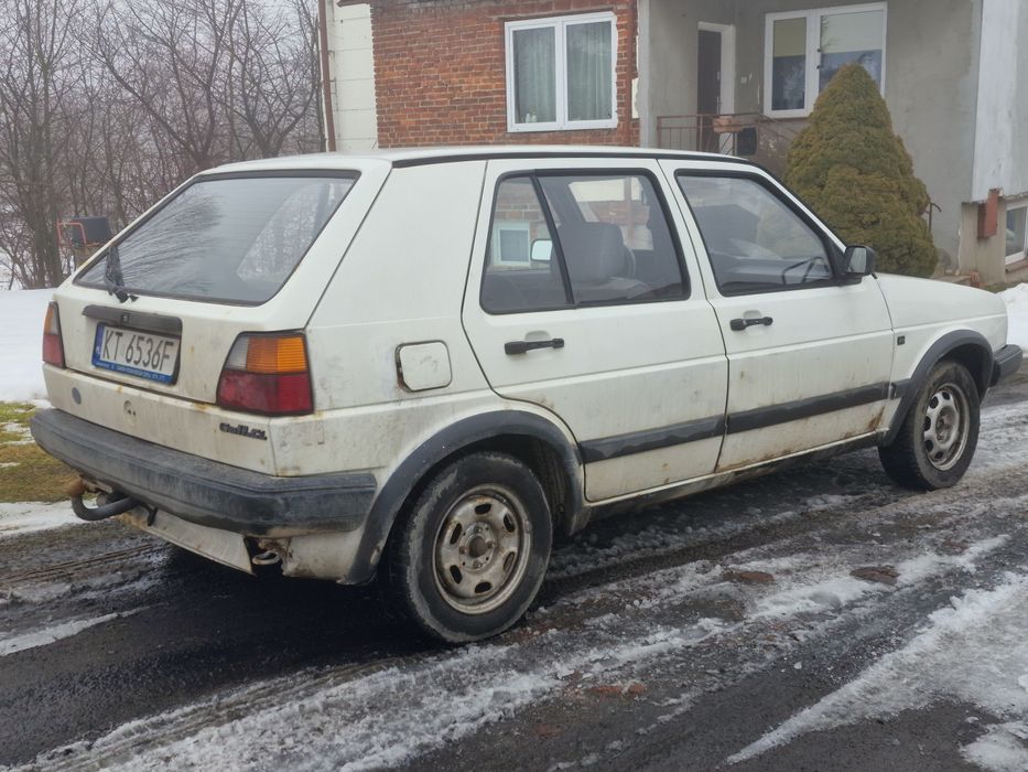Volkswagen Golf II 1,8 benzyna ! Hak !