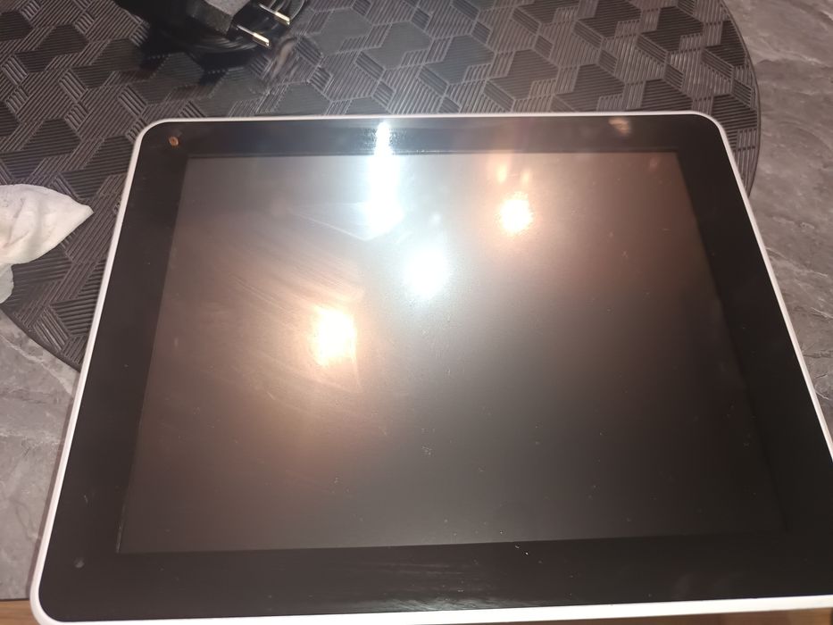 Sprzedam tablet tanio