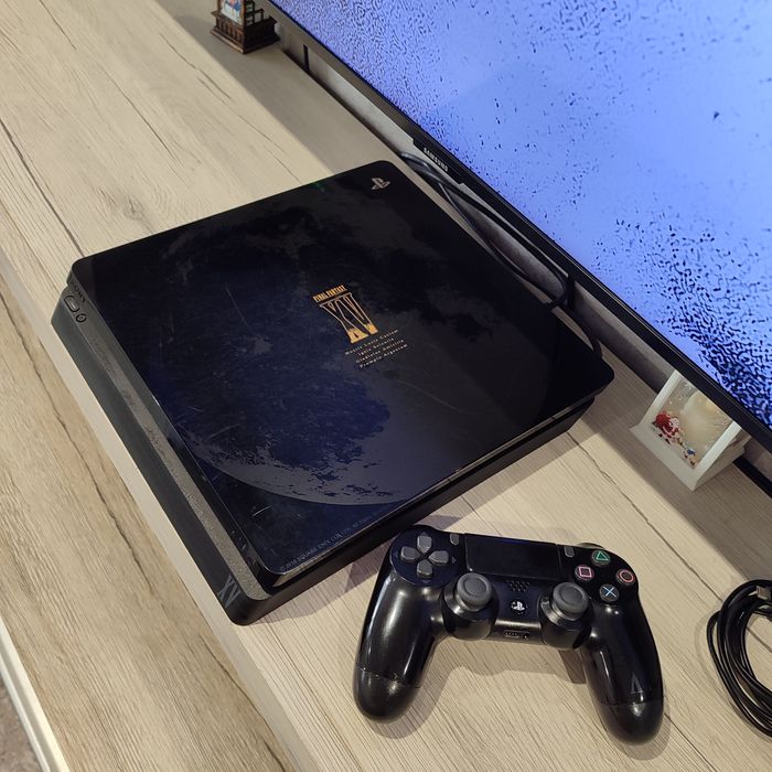 Ps4 ,pro/slim 1 tb 2 геймпада,xен,+28 ігор. Sony playstation 9.0-11..1