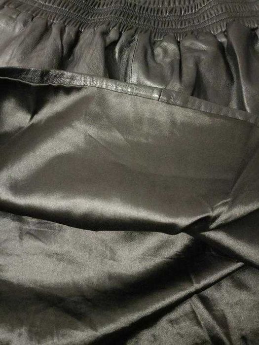 Стильна шкіряна спідниця-міні Arma з натуральної шкіри ягняти