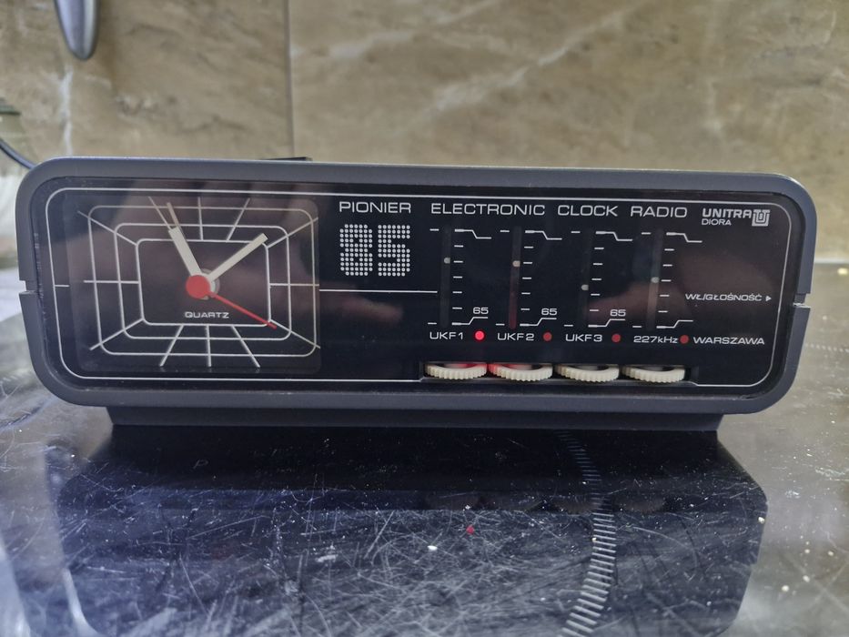 Radio Unitra Pionier 85 Grafitowe Białystok Dziesięciny II • OLX.pl
