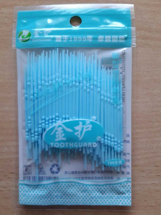 czyściki do zębów/ szczoteczki międzyzębowe 100 sztuk