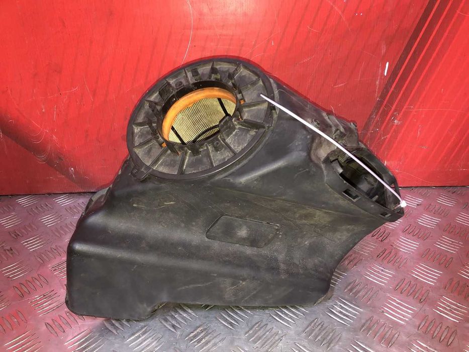 Корпус повітряного фільтра Audi A6 4G C7 4G0133838E дизель 3,0