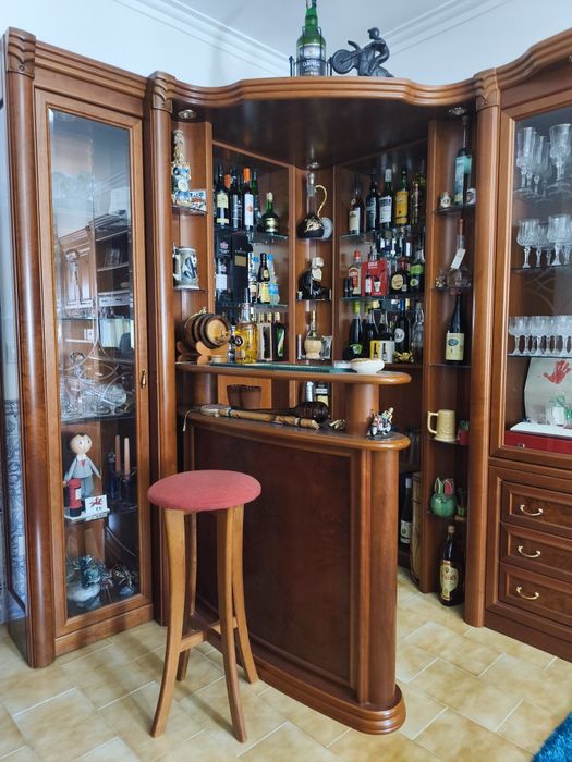 Móvel / Mobília sala com bar Cerejeira maciça