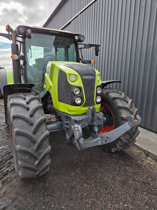 Claas Arion 460, Axion, John deere