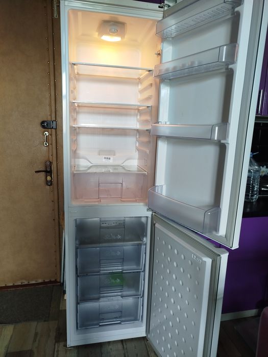 Холодильник " beko".