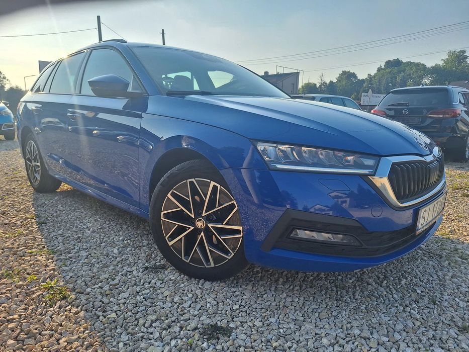 Skoda Octavia 2.0 TDI DSG, Full LED, ACC, webasto, virtual cockpit, keyless, 2023 r.