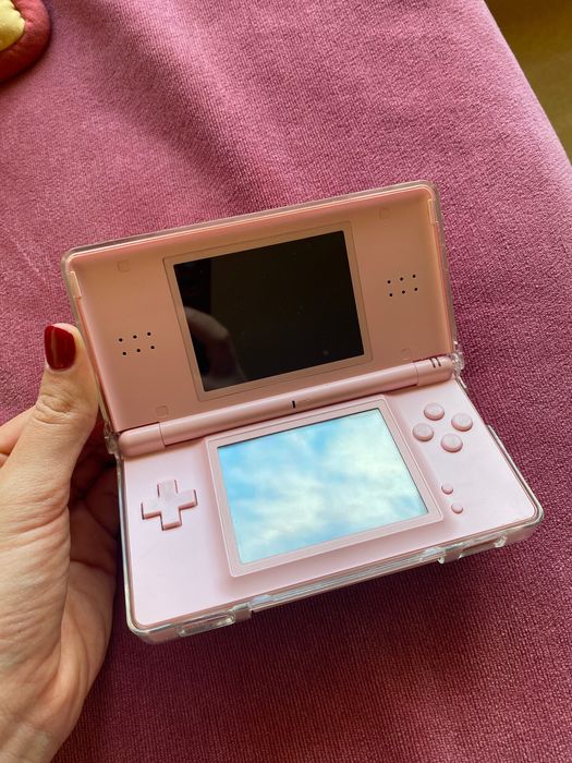 Nintendo DS lite