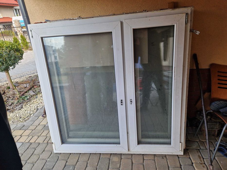 Sprzedam Okna 2 szybowe