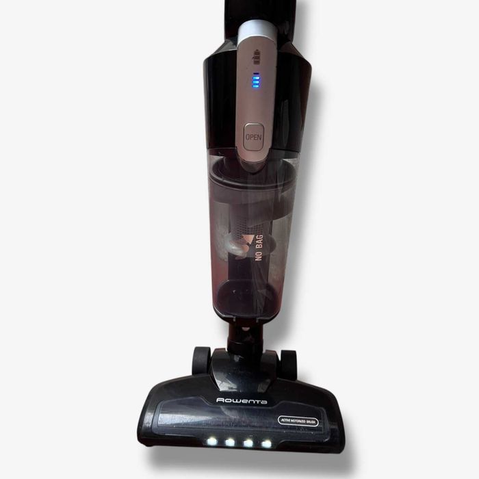 Aspirador Vertical Rowenta Air Force Light 14.4V (usado)