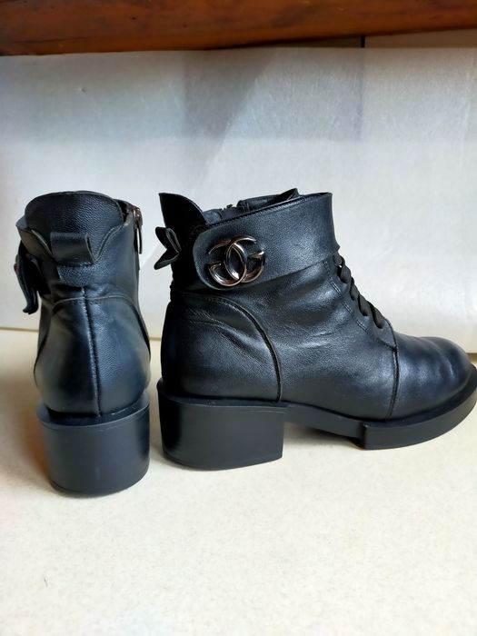 Buty zimowe trzewiki kozaki trapery skórzane GG  39