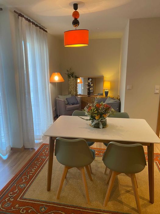 Arrendamento de apartamento T2 - Amial/Circunvalação