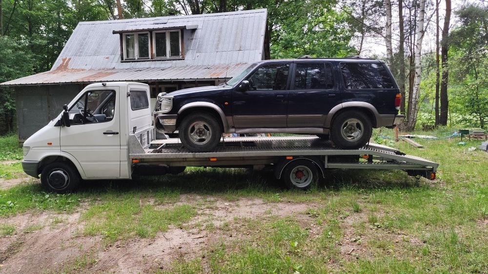 Autolaweta laweta holowanie pomoc drogowa transport
