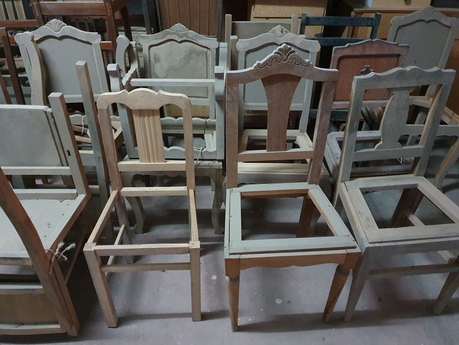 Cadeiras rusticas antigas Lote 100