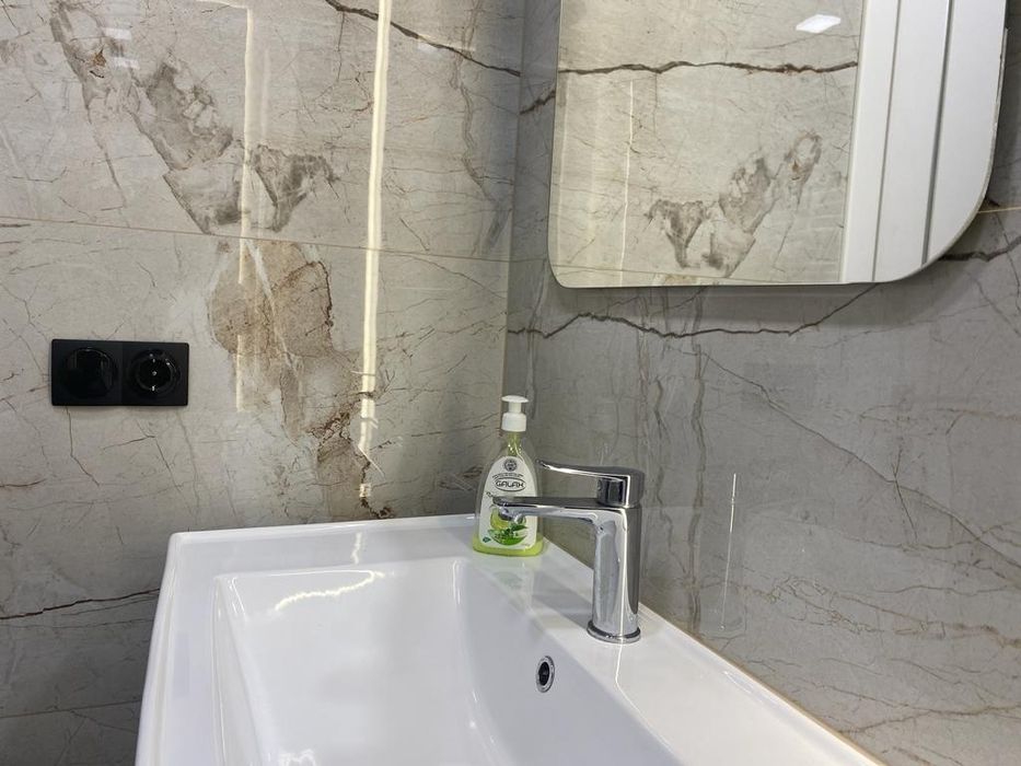 Подобово біля обласної лікарні