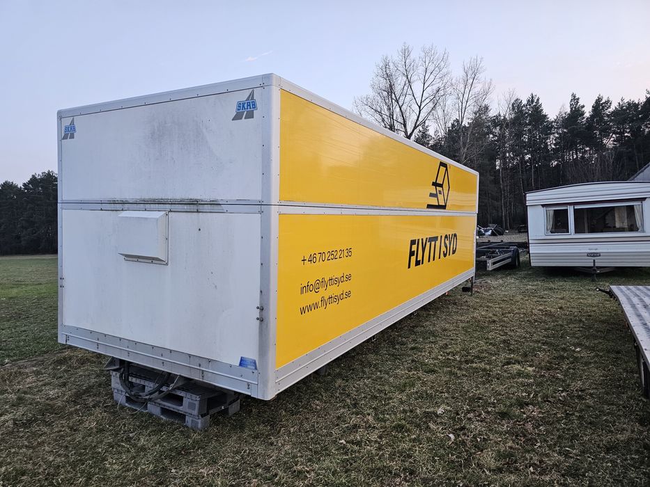 Kontener izoterma z ogrzewaniem